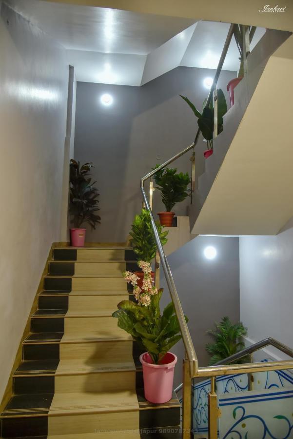 Pawan Executive Tuljapur Extérieur photo